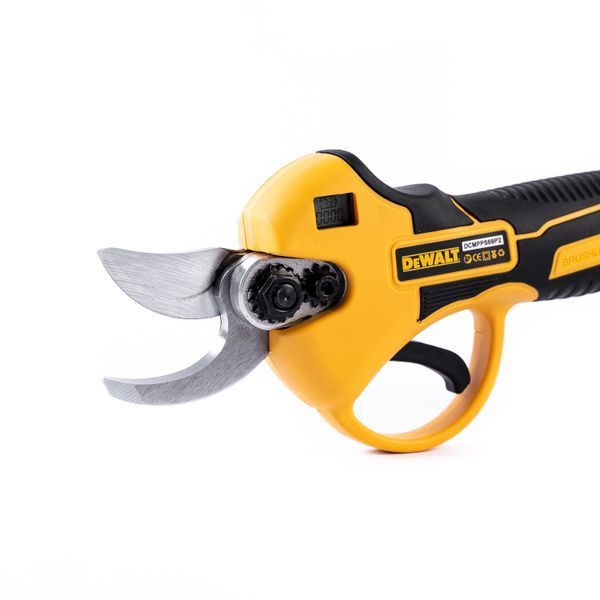 Секатор безщітковий акумуляторний DeWalt DCMPPS69P2 (36V 5Ah) Секатор Деволт для обрізання кущів 7779 фото